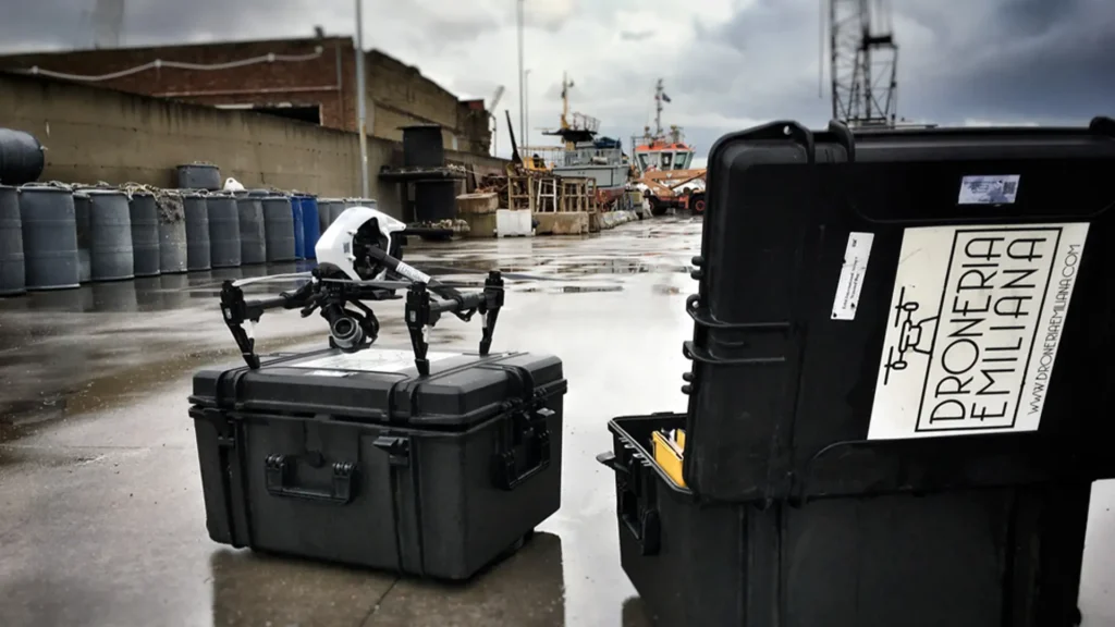 gallery_MAX_Cases_inCASEof_outdoor_drones
