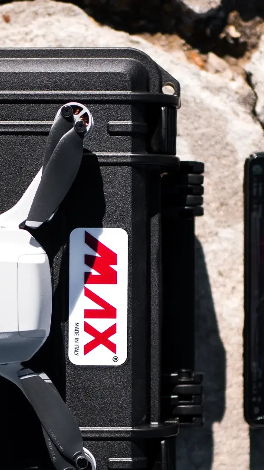 gallery_MAX_Cases_inCASEof_outdoor_drones_2